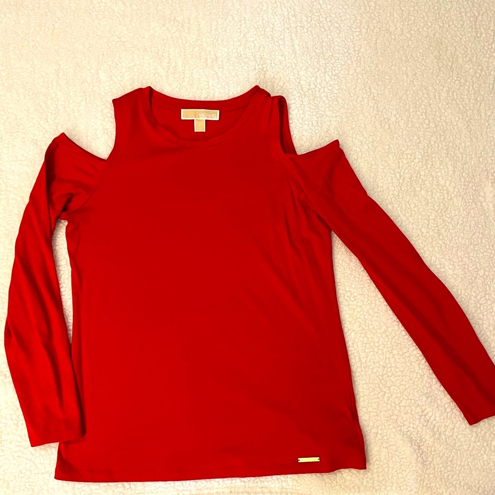 Red peep shoulder long sleeve top